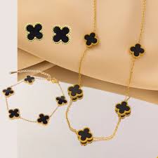 COLLAR VAN CLEEF RODINADO 5 TREBOLES