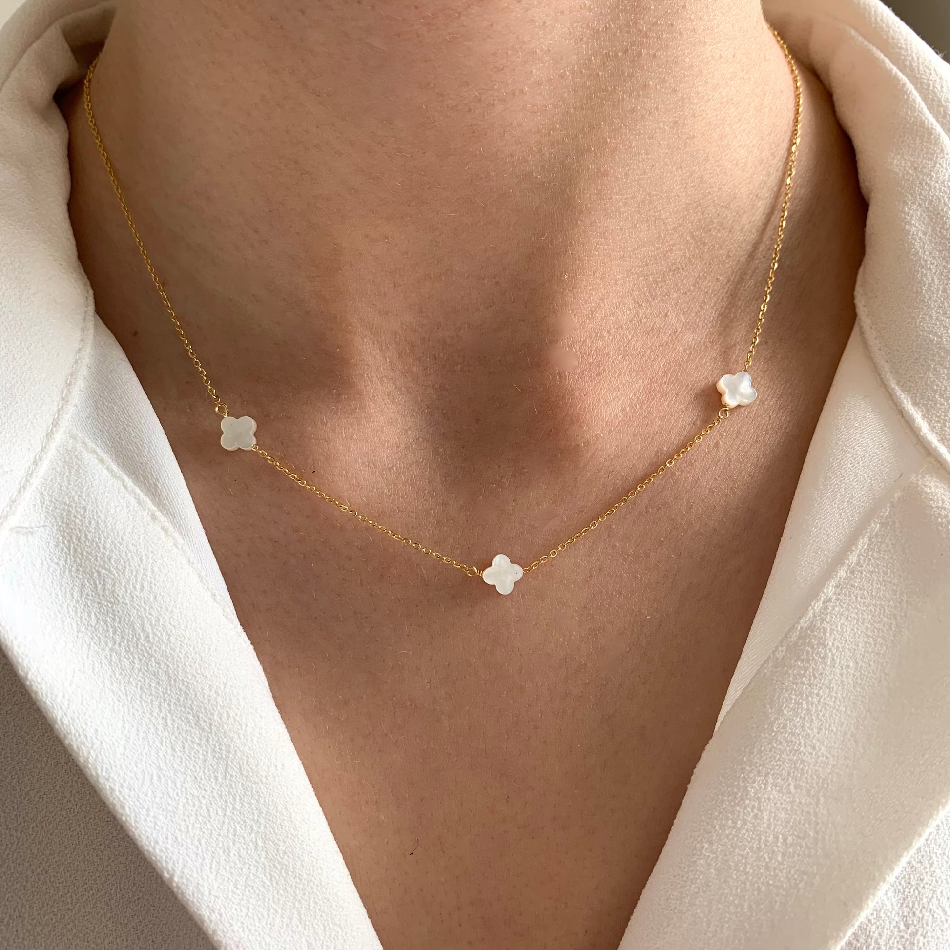 COLLAR VAN CLEEF RODINADO 5 TREBOLES